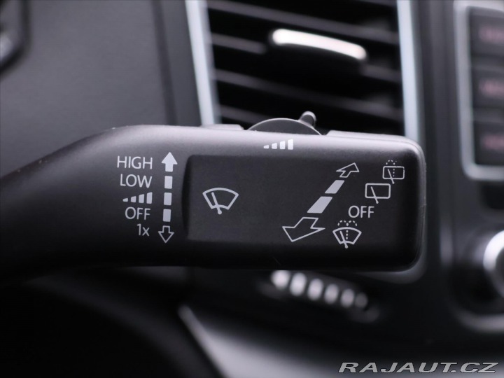 Volkswagen Sharan 2,0 TDI DSG CZ Highline 7 2015