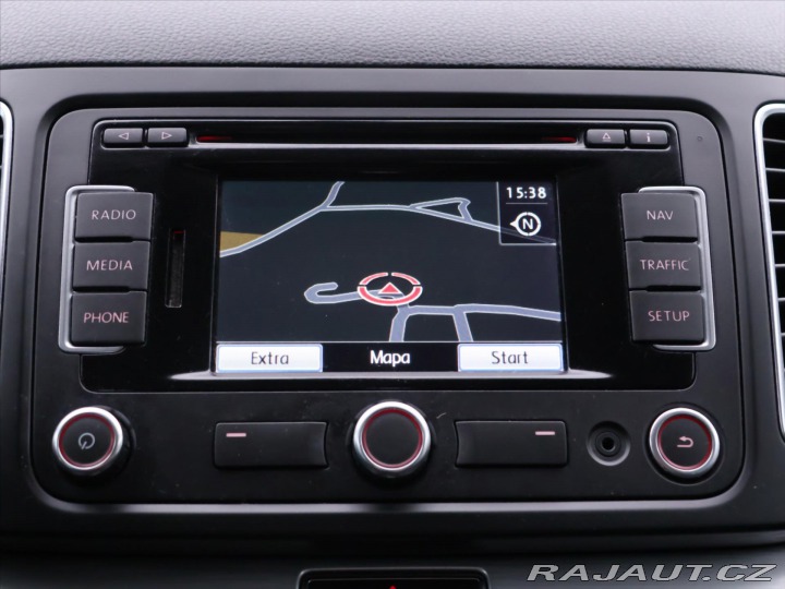 Volkswagen Sharan 2,0 TDI DSG CZ Highline 7 2015