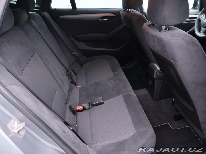 BMW X1 2,0 xDrive20d 130kW M-Pak 2012