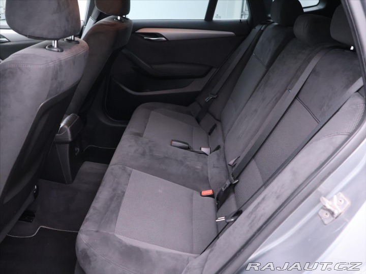 BMW X1 2,0 xDrive20d 130kW M-Pak 2012