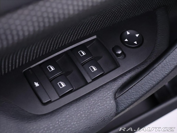 BMW X1 2,0 xDrive20d 130kW M-Pak 2012