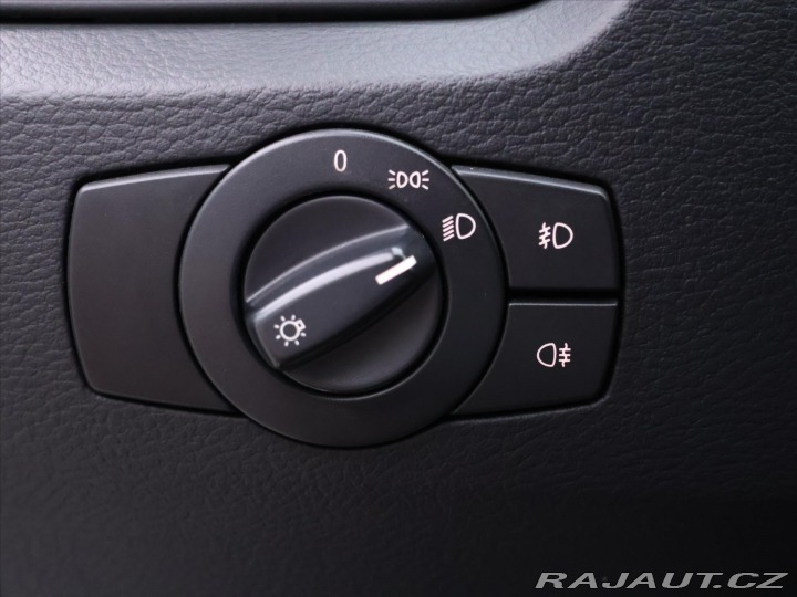 BMW X1 2,0 xDrive20d 130kW M-Pak 2012