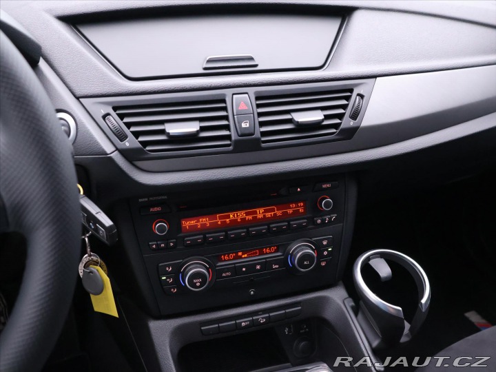 BMW X1 2,0 xDrive20d 130kW M-Pak 2012