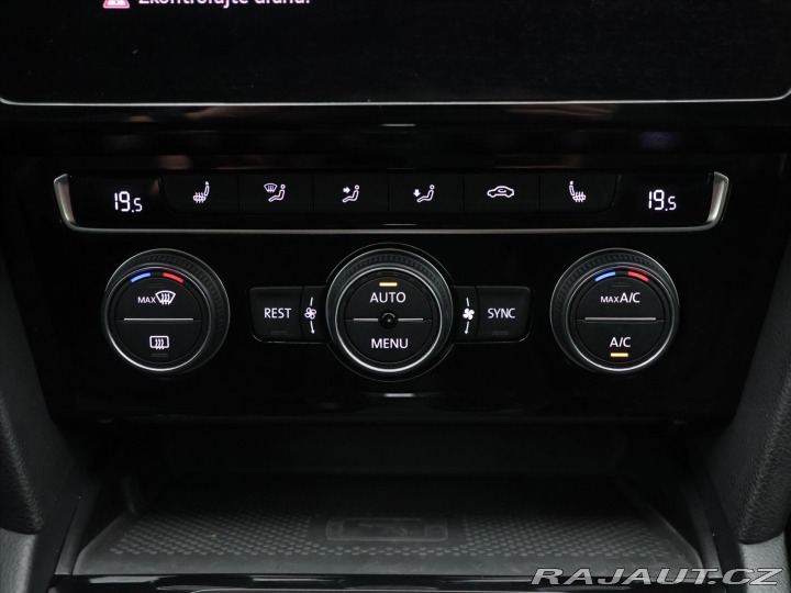 Volkswagen Passat 2,0 TDI 110kW DSG 1.Maj. 2020