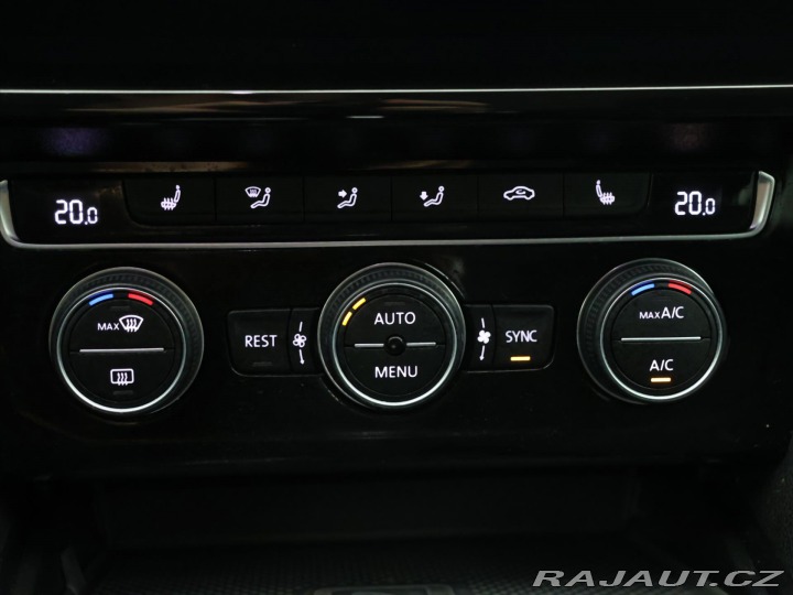 Volkswagen Passat 1,6 TDI DSG Virtual 1.Maj 2020