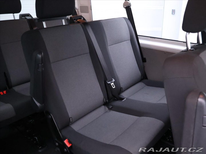 Volkswagen Transporter 2,0 TDI 9-Míst DPH Long 1 2018