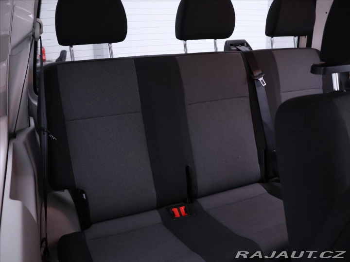 Volkswagen Transporter 2,0 TDI 9-Míst DPH Long 1 2018