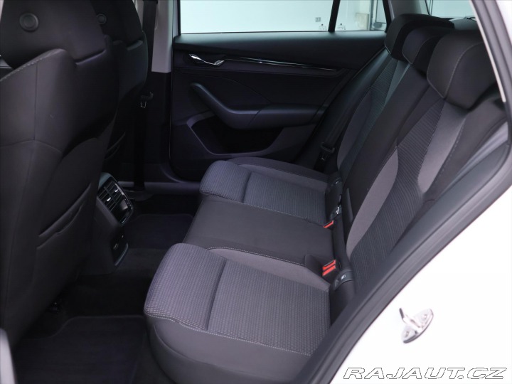 Škoda Octavia 1,0 TSI Style DPH LED 1.M 2021