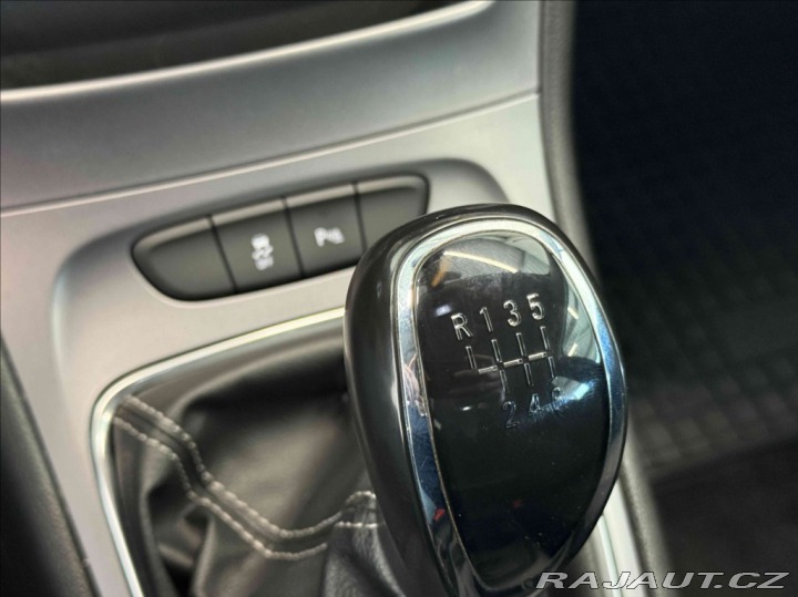 Opel Astra 1,6 CDI 81kW vyhřívaný vo 2016