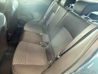 Opel Astra 1,6 CDI 81kW vyhřívaný vo 2016