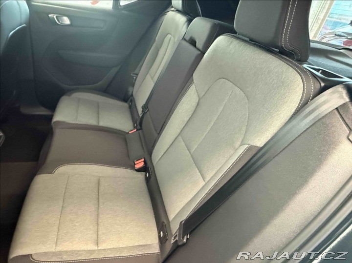 Volvo XC40 2,0 B3 Core Blis,Bezklíč 2022