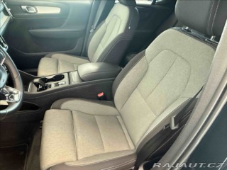 Volvo XC40 2,0 B3 Core Blis,Bezklíč 2022