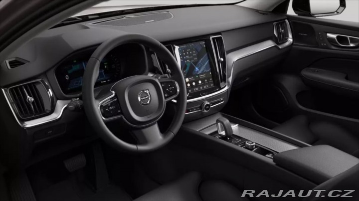Volvo V60 2,0 B4  Plus dark 2025