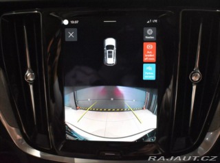 Volvo V60 2,0 B4  Plus Dark 2025