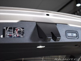 Volvo V60 2,0 B4  Plus Dark 2025