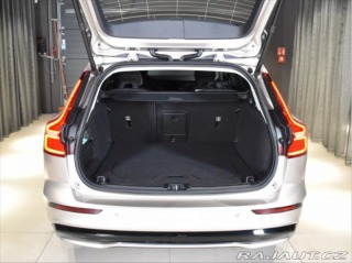 Volvo V60 2,0 B4  Plus Dark 2025