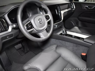 Volvo V60 2,0 B4  Plus Dark 2025