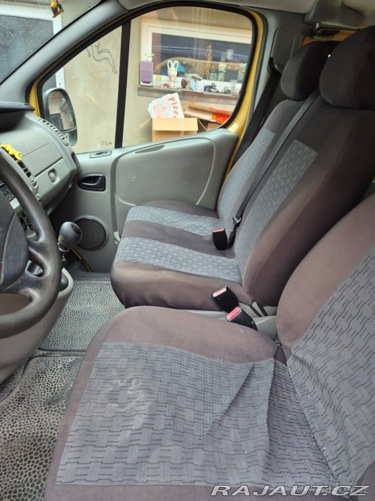 Renault Trafic 2,5 trafic Passenger DC 2008