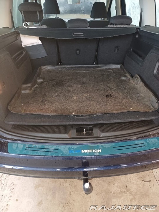 Volkswagen Sharan 2,0   7N 2010