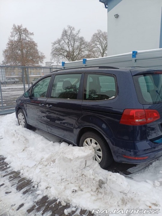 Volkswagen Sharan 2,0   7N 2010