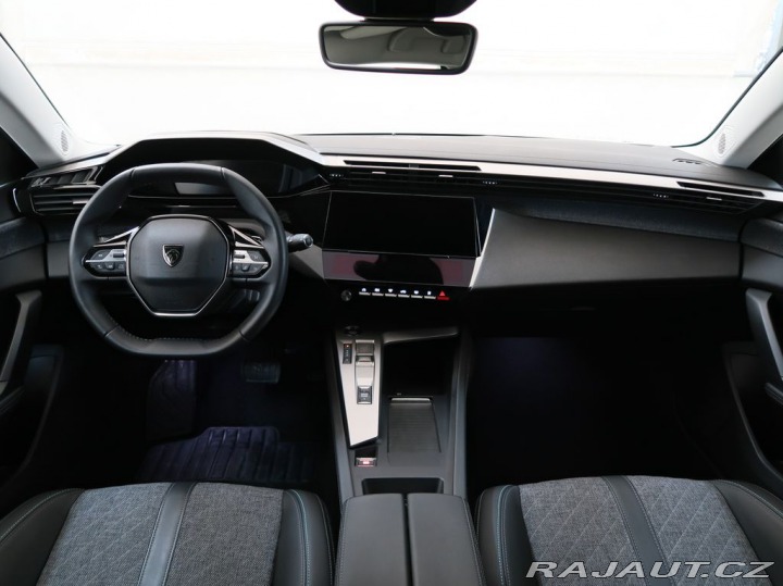 Peugeot 408 1.2PureTech,96kW,ALLURE,A 1800