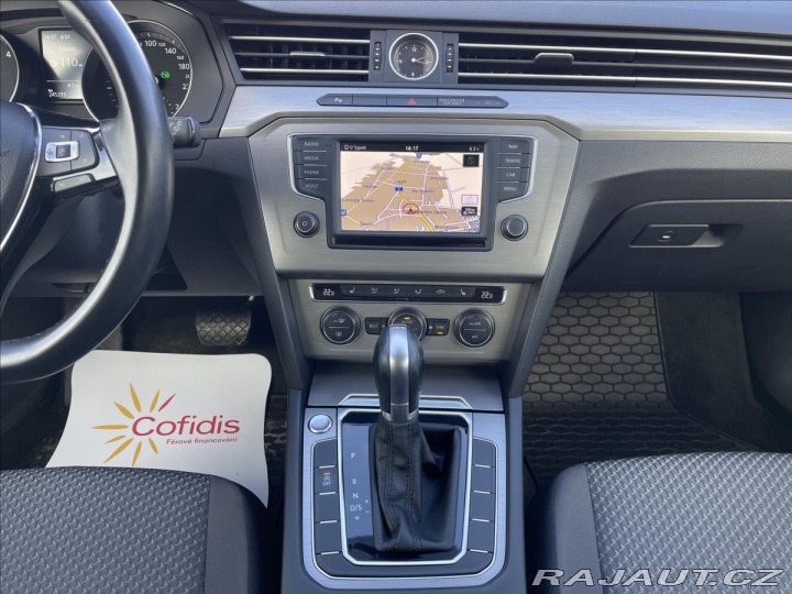 Volkswagen Passat 2,0 TDi DSG LED*ACC*Vyhř. 2016