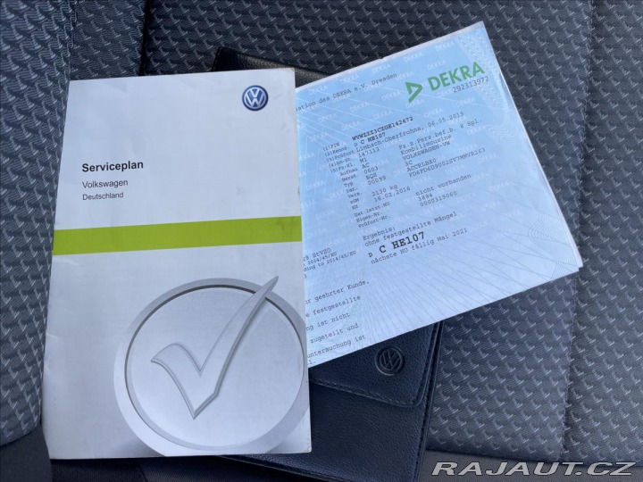 Volkswagen Passat 2,0 TDi DSG REZERVACE 2016