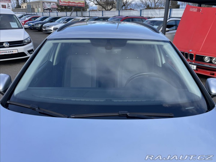 Volkswagen Passat 2,0 TDi DSG REZERVACE 2016