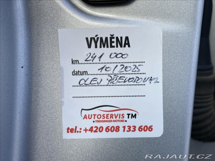 Volkswagen Passat 2,0 TDi DSG REZERVACE 2016