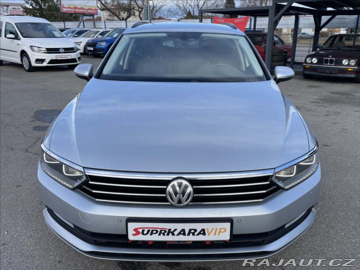 Volkswagen Passat 2,0 TDi DSG LED*ACC*Vyhř. 2016