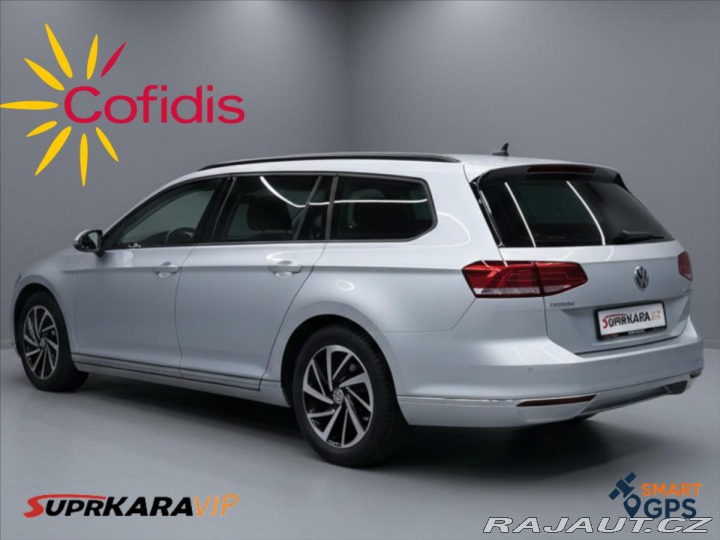 Volkswagen Passat 2,0 TDi DSG REZERVACE 2016