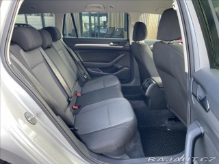 Volkswagen Passat 2,0 TDi DSG LED*ACC*Vyhř. 2016