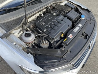 Volkswagen Passat 2,0 TDi DSG LED*ACC*Vyhř. 2016