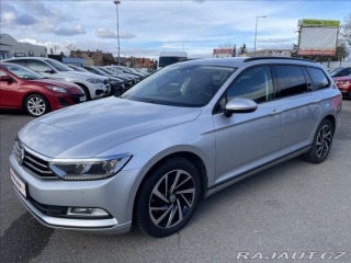 Volkswagen Passat 2,0 TDi DSG LED*ACC*Vyhř. 2016