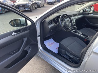 Volkswagen Passat 2,0 TDi DSG LED*ACC*Vyhř. 2016