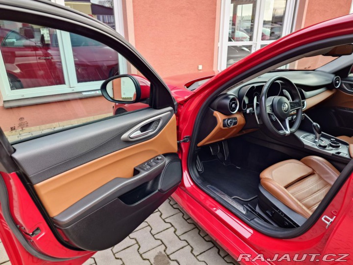 Alfa Romeo Giulia 2.2 JTDM  Veloce 154 kW 2017