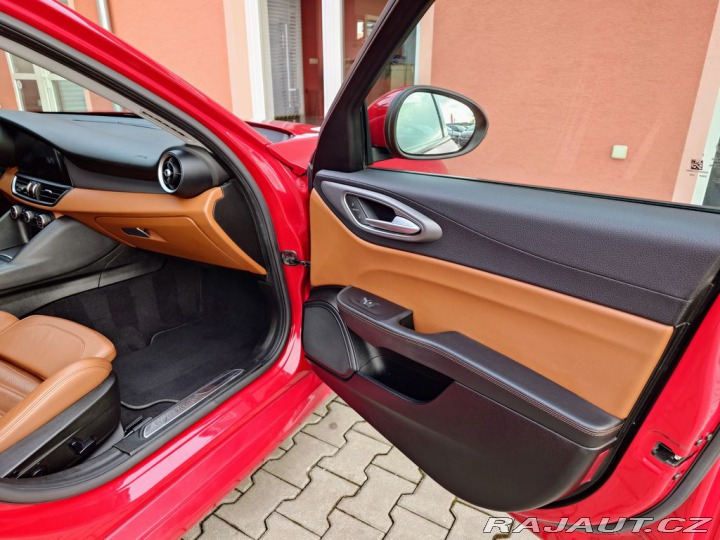 Alfa Romeo Giulia 2.2 JTDM  Veloce 154 kW 2017