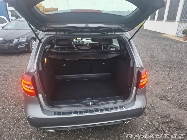 Mercedes-Benz B B200 2012