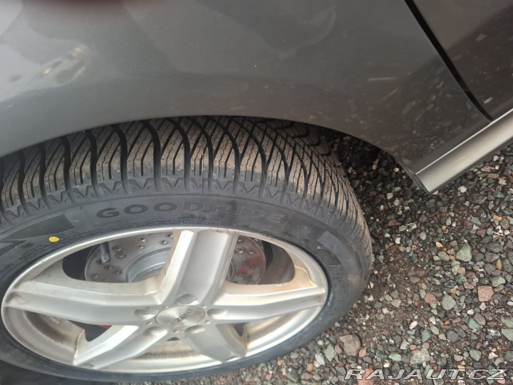 Mercedes-Benz B B200 2012