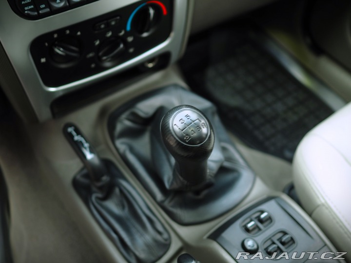 Jeep Cherokee 2.8CRD 120kW,4X4,LIMITED 2006