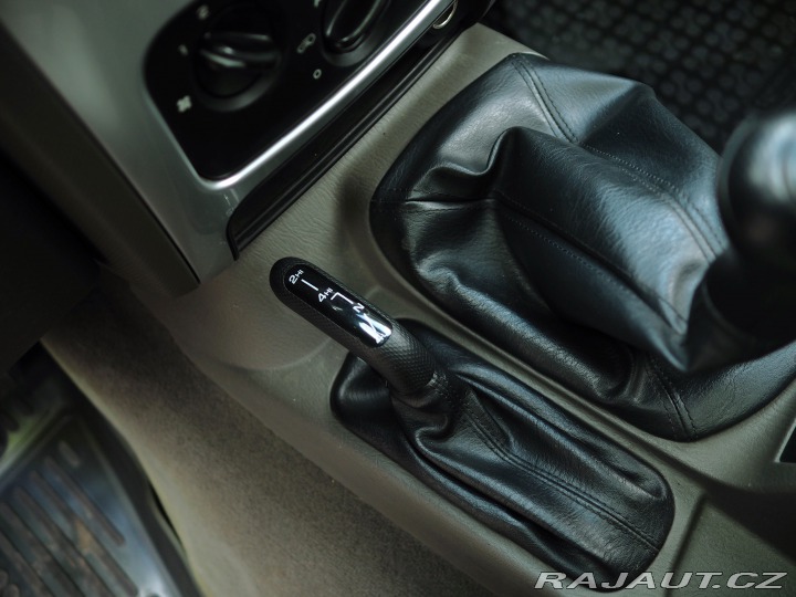 Jeep Cherokee 2.8CRD 120kW,4X4,LIMITED 2006