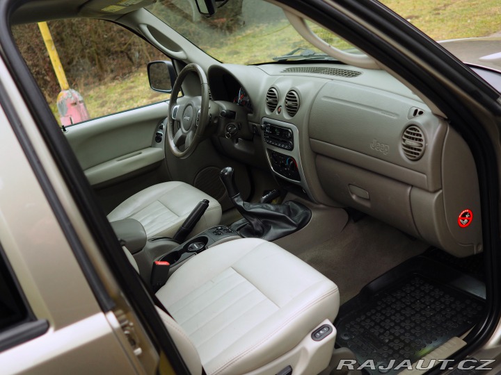 Jeep Cherokee 2.8CRD 120kW,4X4,LIMITED 2006