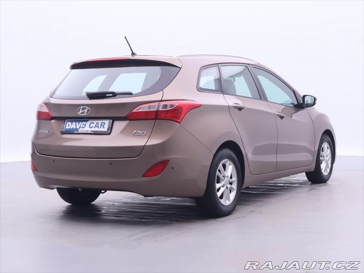 Hyundai i30 1,6 GDi 99kW CZ Trikolor 2013