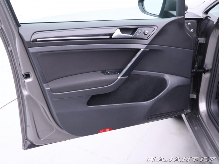 Volkswagen Golf 1,4 TSI 110kW Highline Na 2016