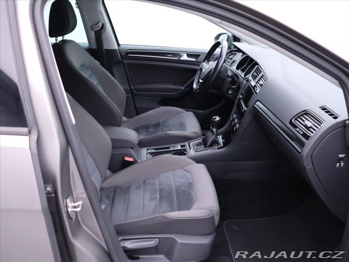 Volkswagen Golf 1,4 TSI 110kW Highline Na 2016