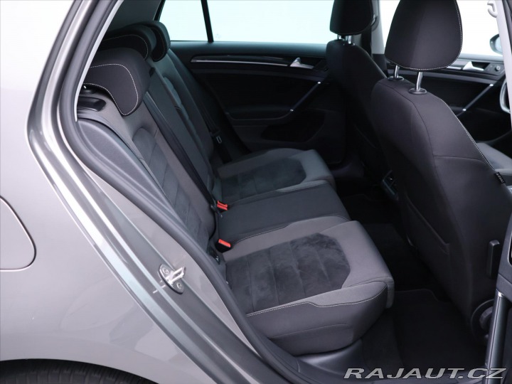 Volkswagen Golf 1,4 TSI 110kW Highline Na 2016