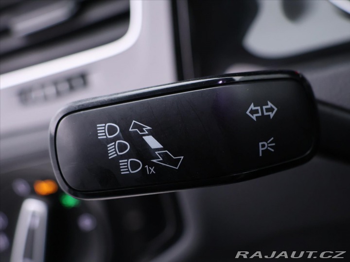 Volkswagen Golf 1,4 TSI 110kW Highline Na 2016