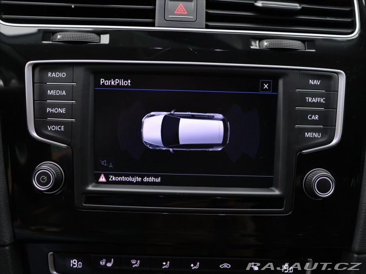 Volkswagen Golf 1,4 TSI 110kW Highline Na 2016