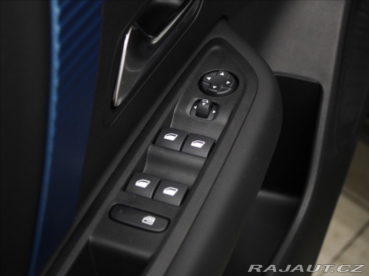 Citroën Ostatní modely ë-C4 0,1 50kWh Shine Masáž 255 2024