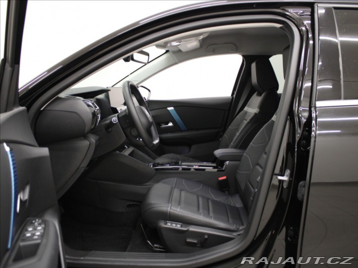 Citroën Ostatní modely ë-C4 0,1 50kWh Shine Masáž 255 2024